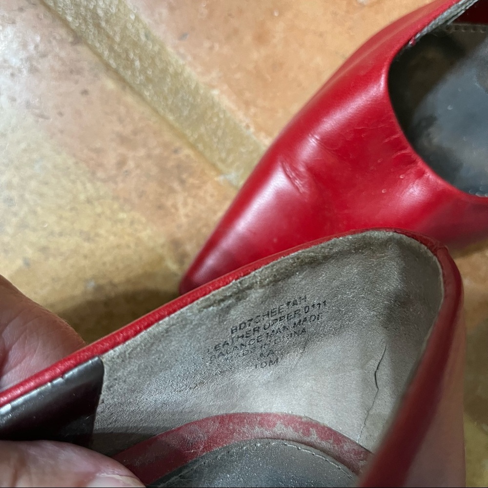 Bandolino red pumps - Picture 2 of 6